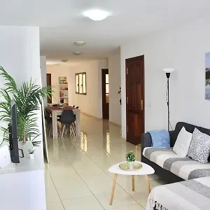 https://la-guarida-de-alcalan.tenerifehoteles.net
